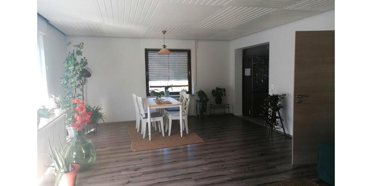 Einfamilienhaus Neresheim - 5 Zimmer, 146 m&sup2;, 1.350&euro; | Angebot:27617700