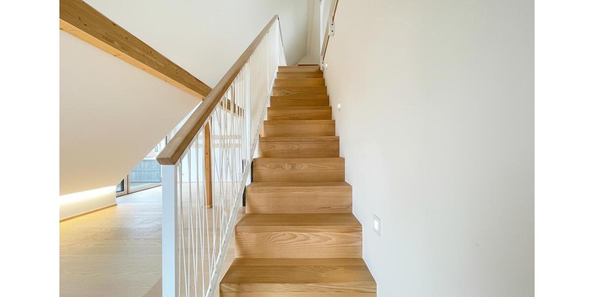 Dachgeschoßwohnung Nördlingen - 3.5 Zimmer, 119 m&sup2;, 1.470&euro; | Angebot:25321878