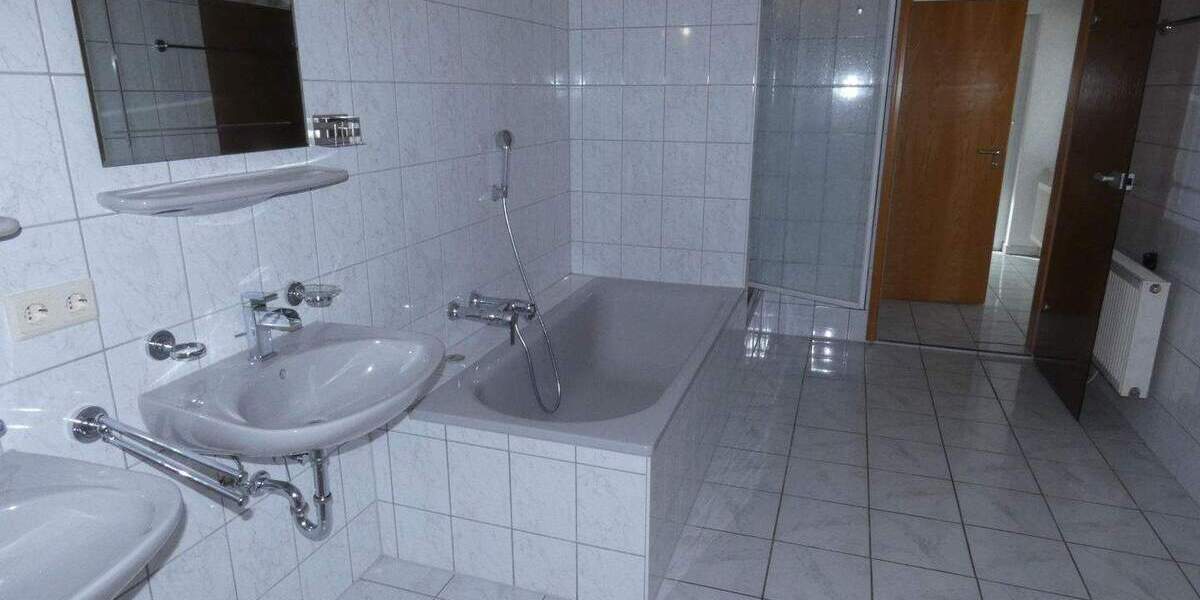 Doppelhaushälfte Heidenheim Schnaitheim - 4 Zimmer, 157 m&sup2;, 299.000&euro; | Angebot:25731069