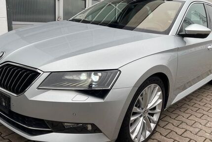 Skoda Superb 175.610 km 16.500 &euro; Heidenheim an der Brenz 89520