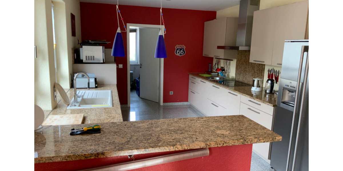 Einfamilienhaus Bopfingen - 6 Zimmer, 260 m&sup2;, 2.400&euro; | Angebot:25845679