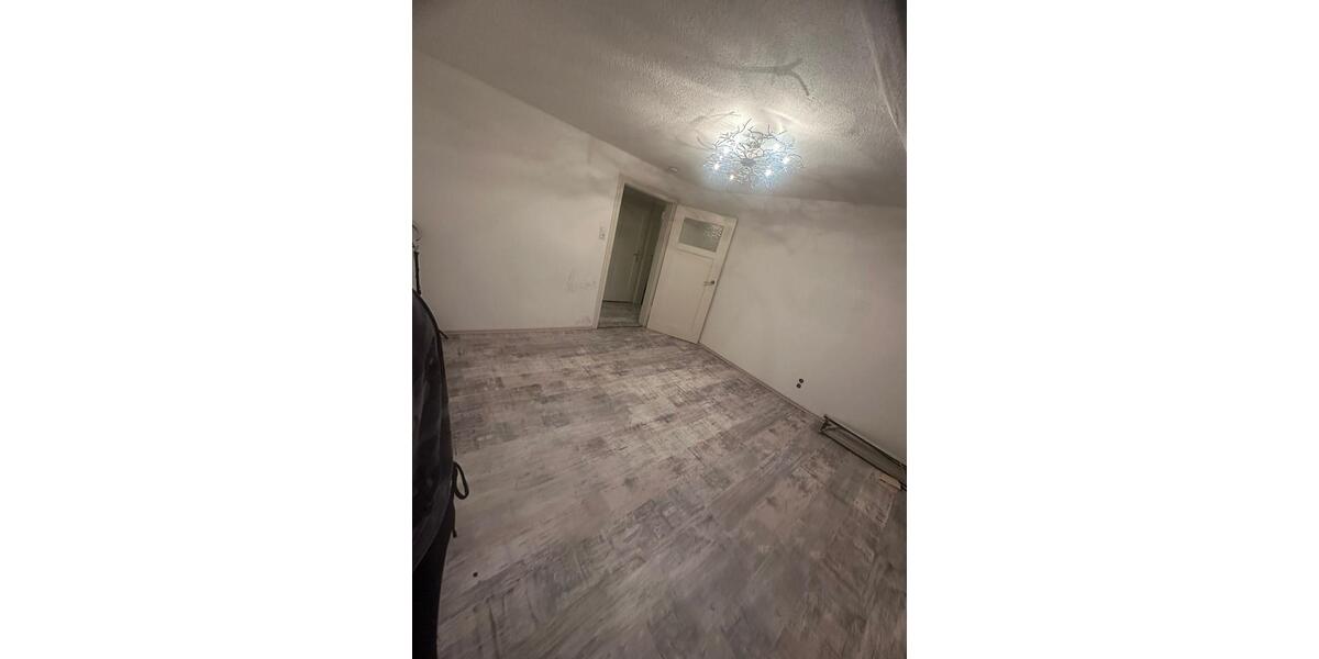 Dachgeschoßwohnung Aalen Attenhofen - 3.5 Zimmer, 70 m&sup2;, 1.280&euro; | Angebot:25753214