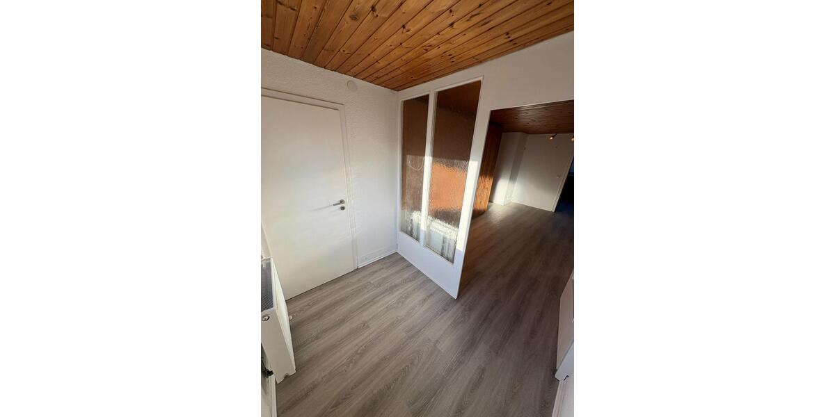 Erdgeschoßwohnung Bopfingen - 4 Zimmer, 110 m&sup2;, 950&euro; | Angebot:25860203