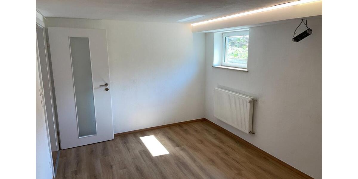 Etagenwohnung Wallerstein - 2 Zimmer, 68 m&sup2;, 680&euro; | Angebot:25759667