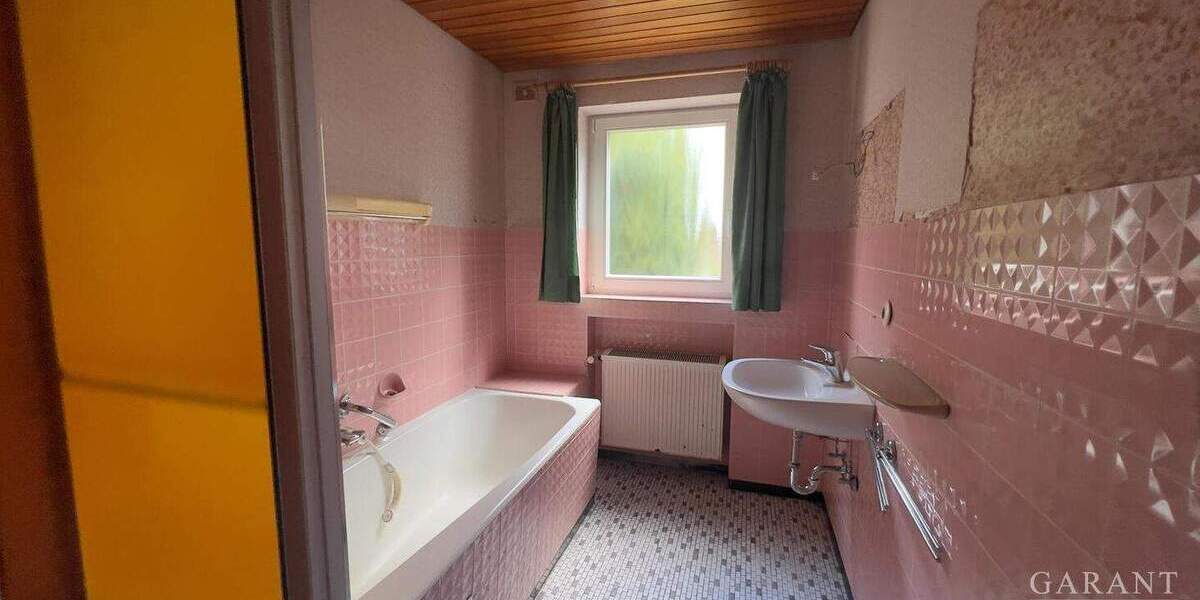 Einfamilienhaus Gschwend - 6 Zimmer, 158 m&sup2;, 329.000&euro; | Angebot:25802774