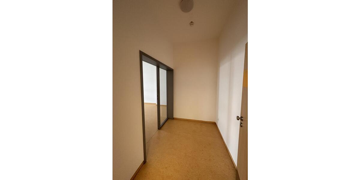 Etagenwohnung Aalen - 2 Zimmer, 76 m&sup2;, 732&euro; | Angebot:25963397