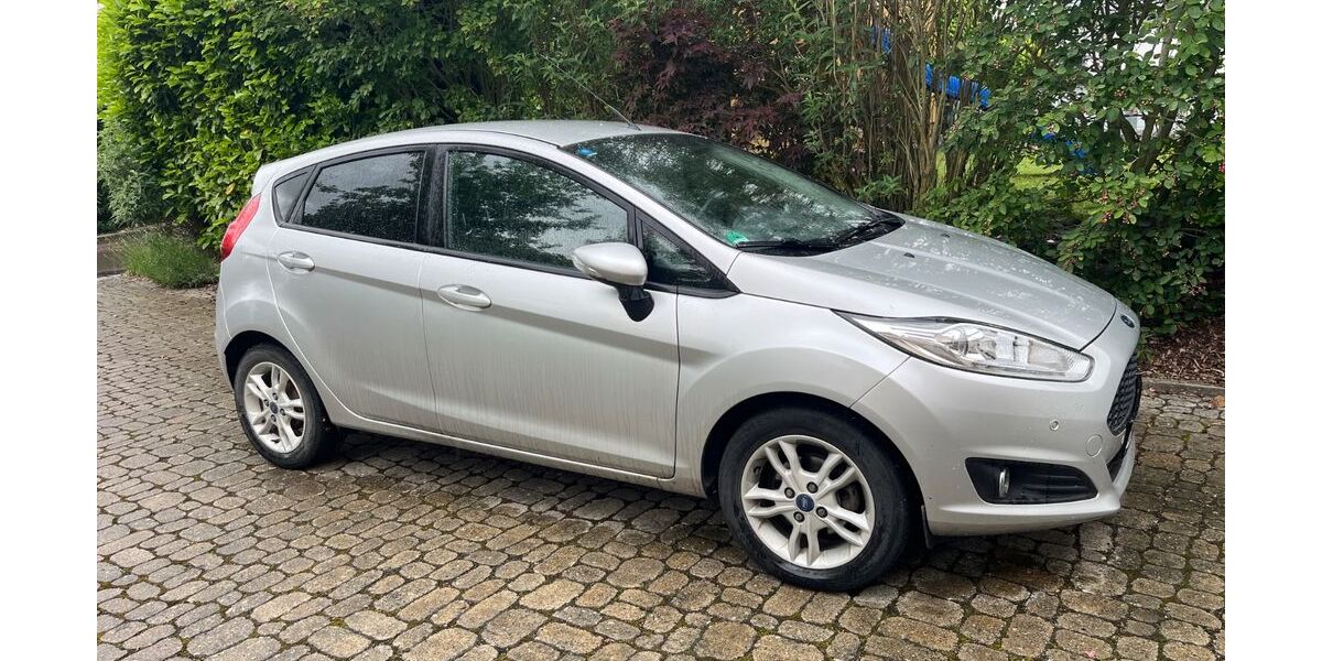 Ford Fiesta 80.000 km 6.300 &euro; Gerstetten-Dettingen 89547