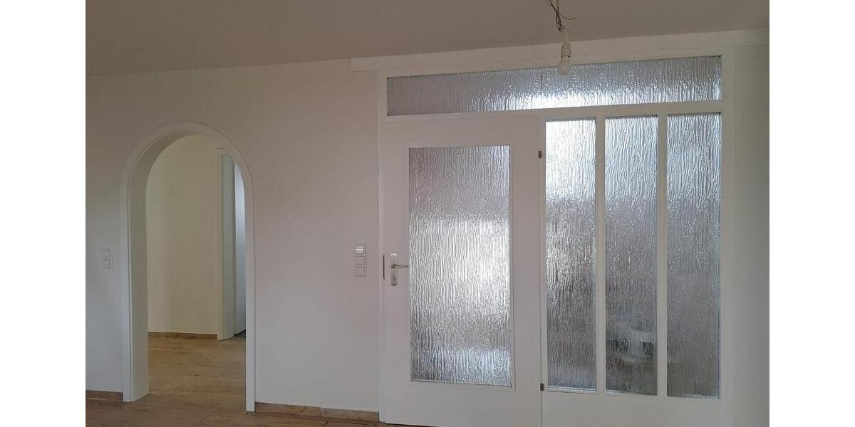 Erdgeschoßwohnung Aalen Dewangen - 5.5 Zimmer, 138 m&sup2;, 1.380&euro; | Angebot:25792700