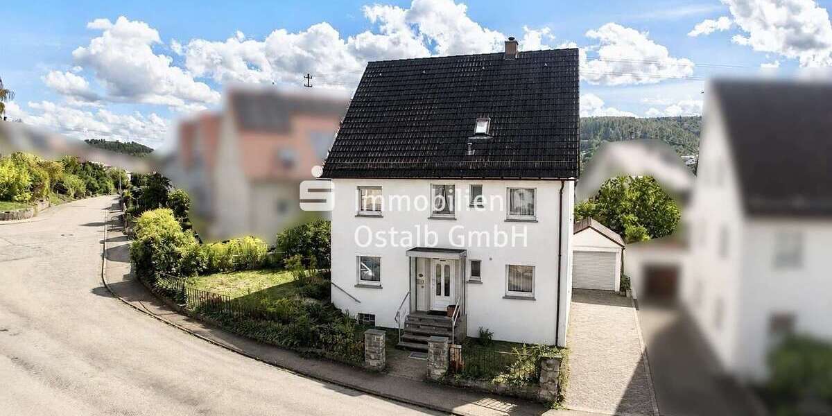Einfamilienhaus Aalen Unterkochen - 9 Zimmer, 165 m&sup2;, 330.000&euro; | Angebot:27350658