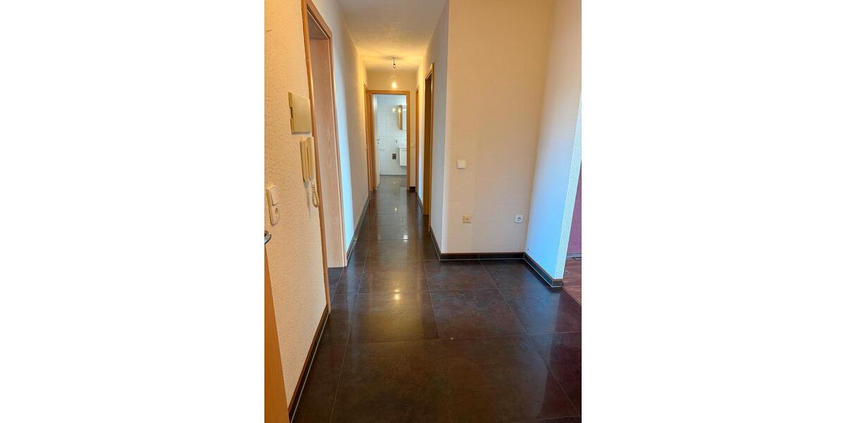 Etagenwohnung Schwäbisch Gmünd Bargau - 4 Zimmer, 93 m&sup2;, 265.000&euro; | Angebot:25456903