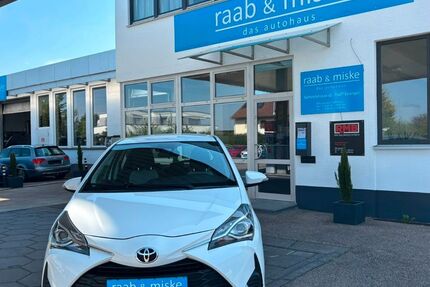Toyota Yaris 53.500 km 10.490 &euro; Essingen 73457