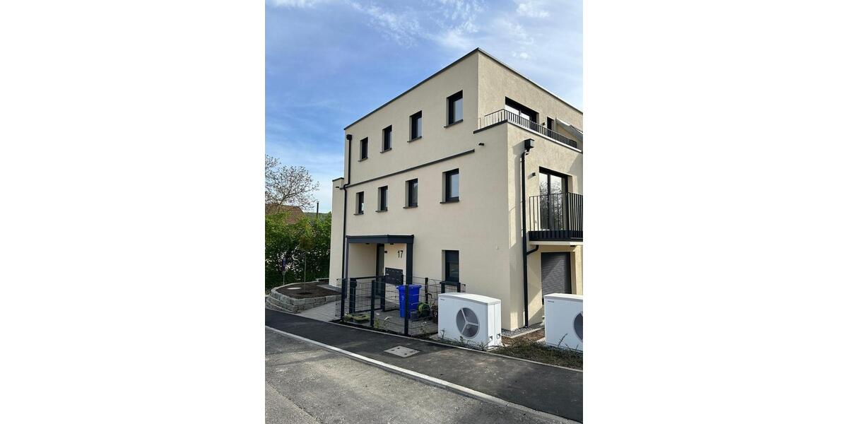 Etagenwohnung Aalen Unterkochen - 2.5 Zimmer, 73 m&sup2;, 1.090&euro; | Angebot:26586859