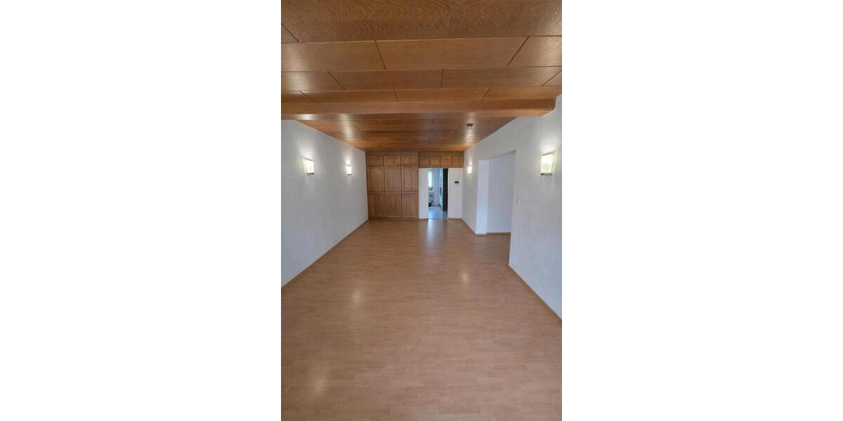 Reihenhaus Schwäbisch Gmünd - 7 Zimmer, 139 m&sup2;, 1.500&euro; | Angebot:26618242