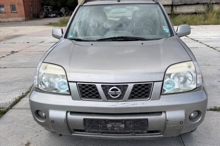 Nissan X-Trail 233.000 km 700 &euro; gerstetten 89547