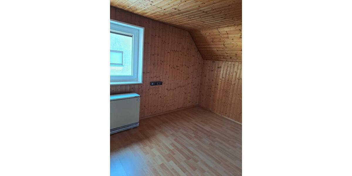 Etagenwohnung Königsbronn - 5.5 Zimmer, 1.100&euro; | Angebot:23590415