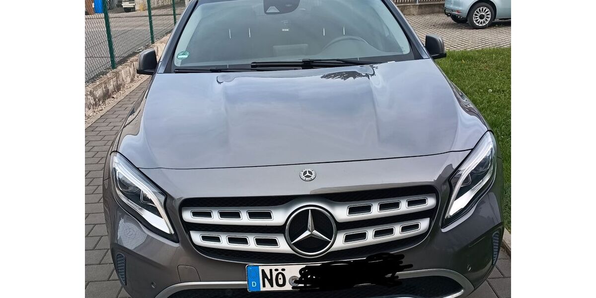 Mercedes-Benz GLA 180 50.000 km 15.800 &euro; Nördlingen 86720