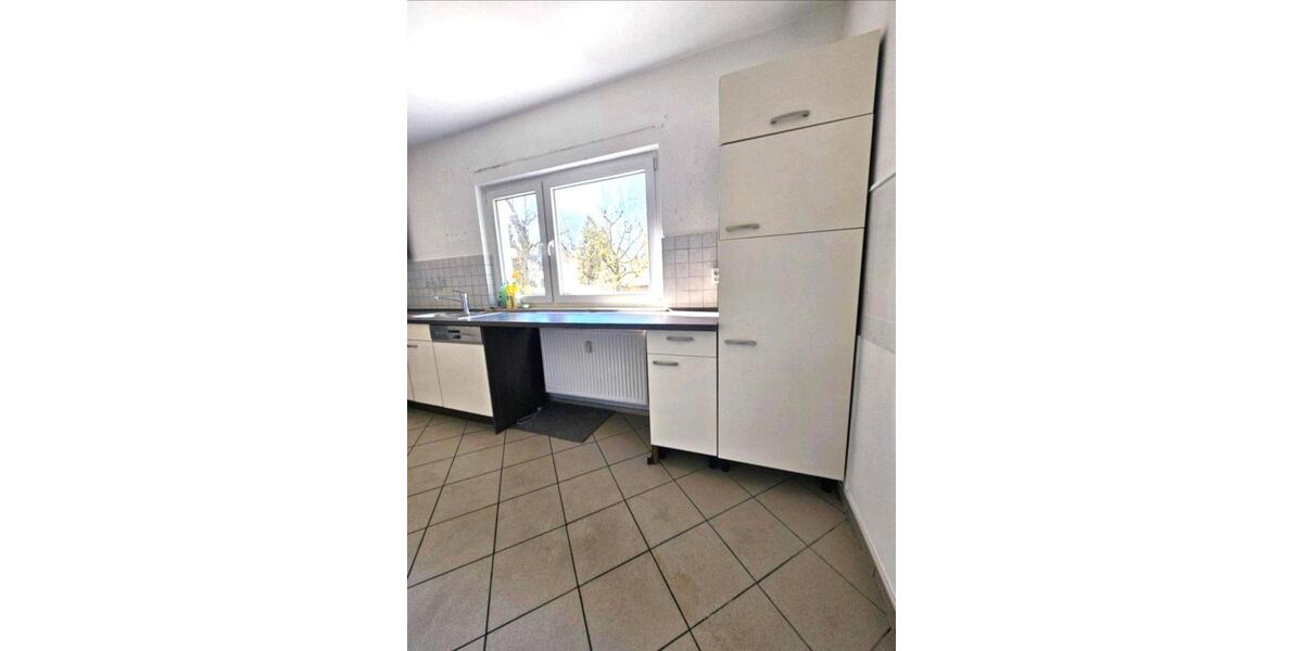 Etagenwohnung Schwäbisch Gmünd - 4 Zimmer, 102 m&sup2;, 830&euro; | Angebot:26033024