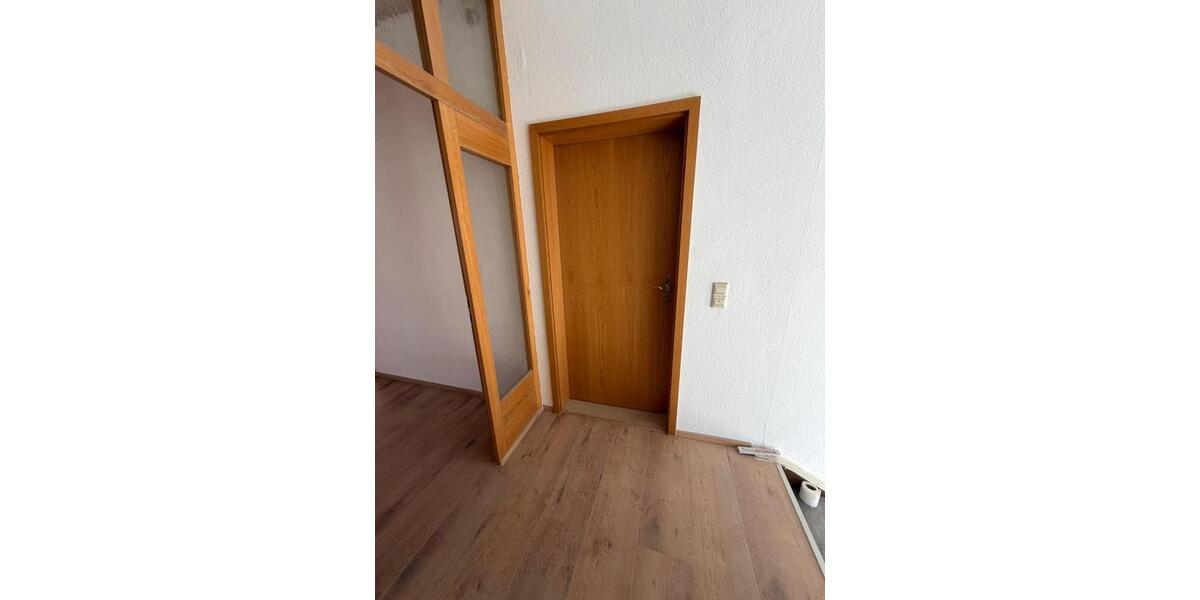 Etagenwohnung Aalen - 5 Zimmer, 120 m&sup2;, 1.500&euro; | Angebot:25920934