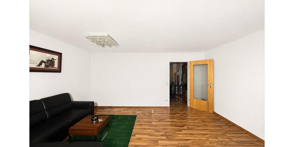 Etagenwohnung Aalen - 2.5 Zimmer, 65 m&sup2;, 310.000&euro; | Angebot:26485597