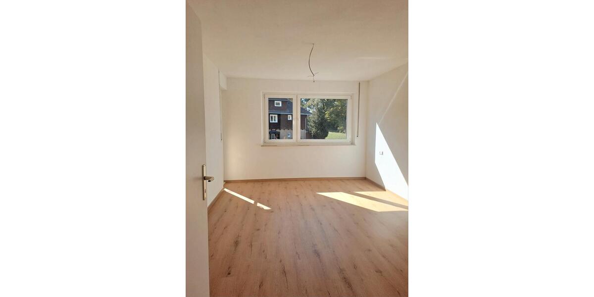 Etagenwohnung Aalen Attenhofen - 3 Zimmer, 69 m&sup2;, 175.000&euro; | Angebot:27598534
