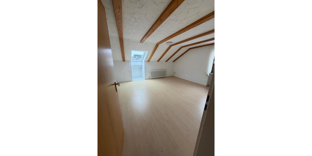 Einfamilienhaus Rosenberg - 5 Zimmer, 190 m&sup2;, 2.100&euro; | Angebot:25643745