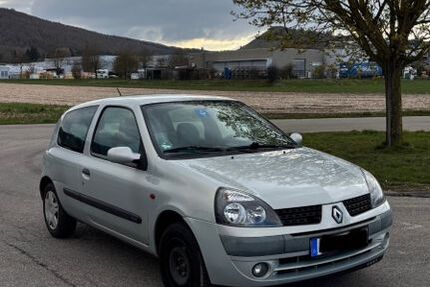 Renault Clio 216.000 km 900 &euro; Bopfingen 73441