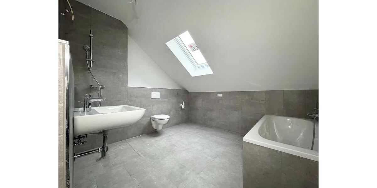 Doppelhaushälfte Bopfingen - 4 Zimmer, 125 m&sup2;, 399.000&euro; | Angebot:25710936