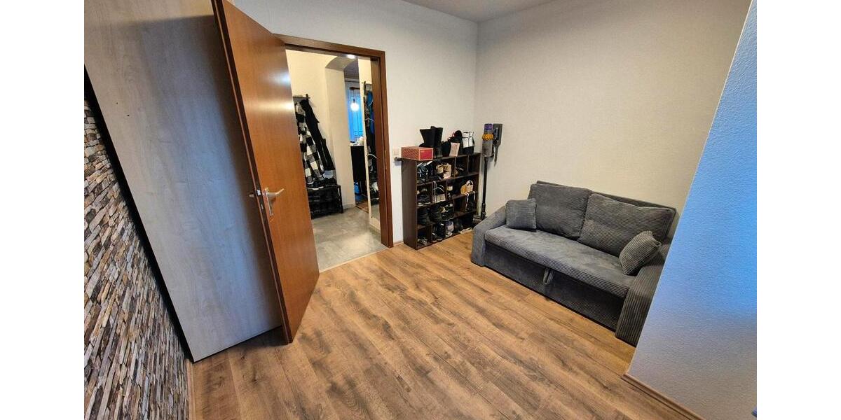 Etagenwohnung Essingen - 2.5 Zimmer, 65 m&sup2;, 239.000&euro; | Angebot:25550895