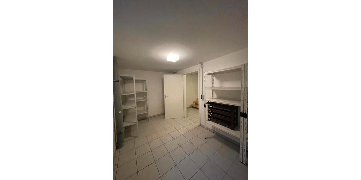 Einfamilienhaus Ellwangen (Jagst) - 5 Zimmer, 120 m&sup2;, 1.150&euro; | Angebot:25980752