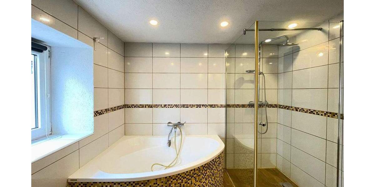 Einfamilienhaus Nördlingen Kleinerdlingen - 1 Zimmer, 287 m&sup2;, 320.000&euro; | Angebot:25678392