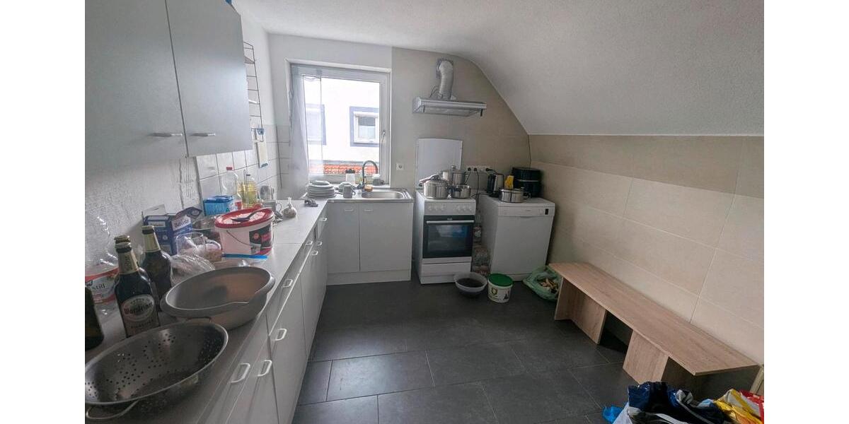 Dachgeschoßwohnung Oberkochen - 4 Zimmer, 90 m&sup2;, 1.200&euro; | Angebot:25965683