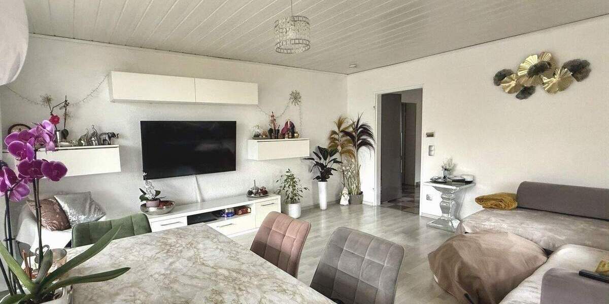 Etagenwohnung Aalen Unterkochen - 3 Zimmer, 94 m&sup2;, 280.000&euro; | Angebot:25686390