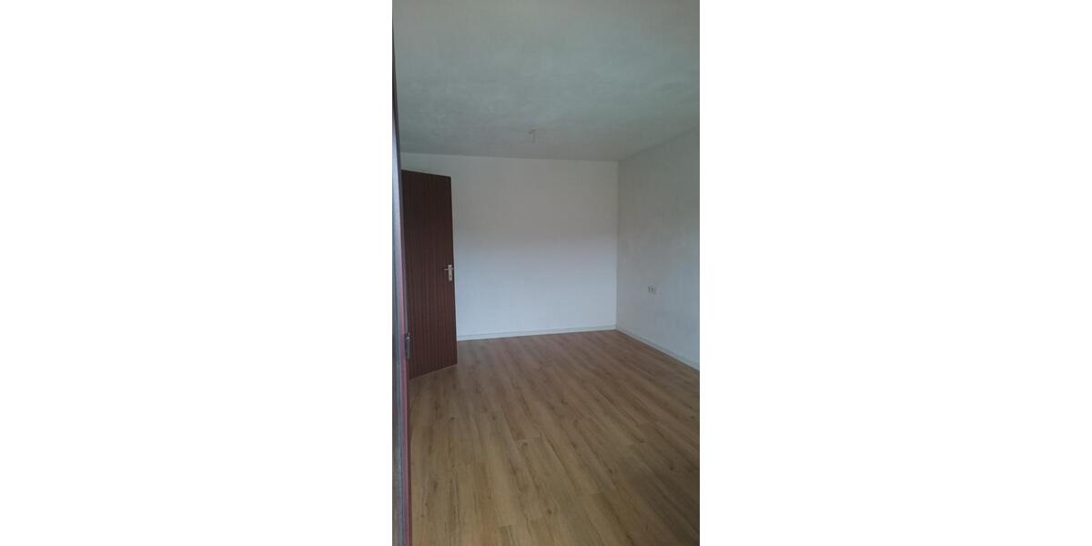 Etagenwohnung Aalen Unterkochen - 4.5 Zimmer, 94 m&sup2;, 286.000&euro; | Angebot:25654496