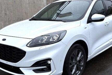Ford Kuga 52.000 km 20.900 &euro; Essingen­­­ 73457