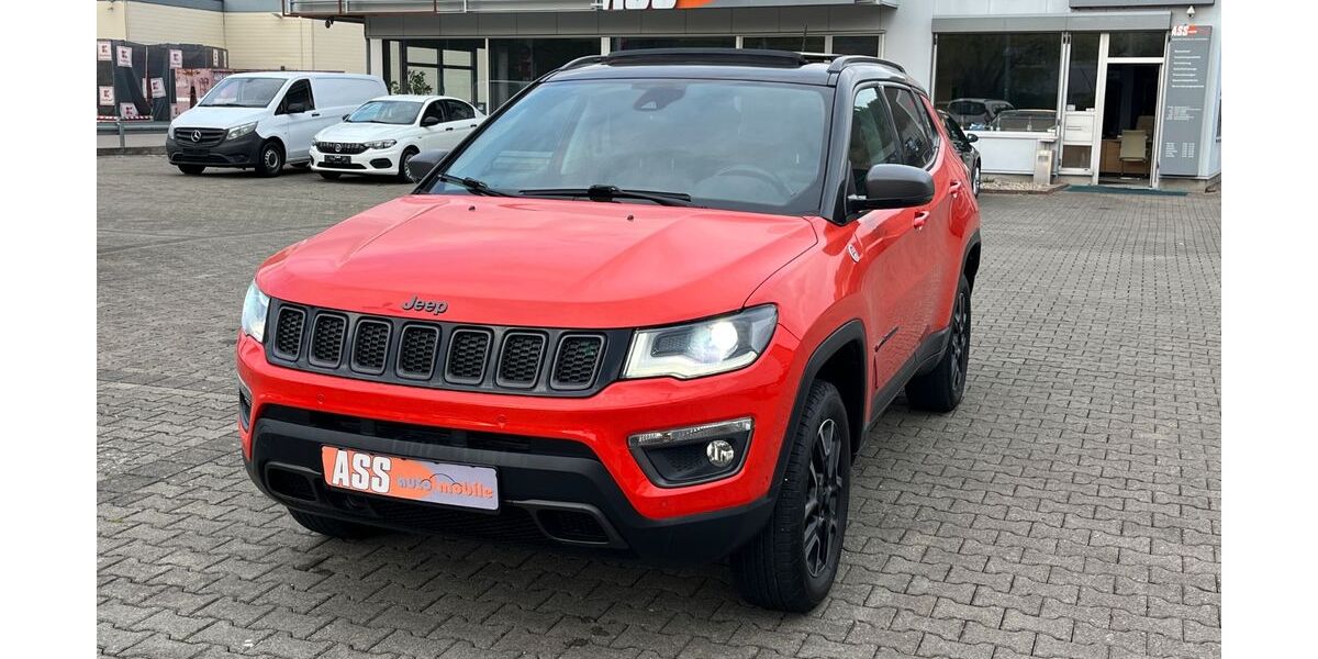 Jeep Compass 147.600 km 15.900 &euro; Heidenheim - Schnaitheim 89520
