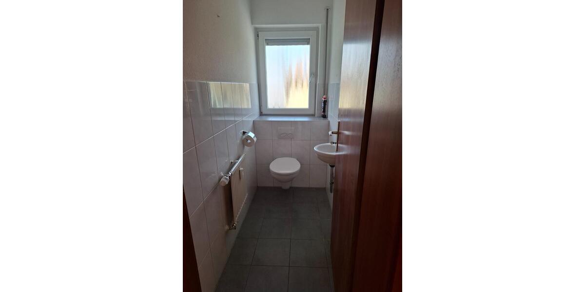 Erdgeschoßwohnung Aalen Dewangen - 4.5 Zimmer, 114 m&sup2;, 1.000&euro; | Angebot:25429298