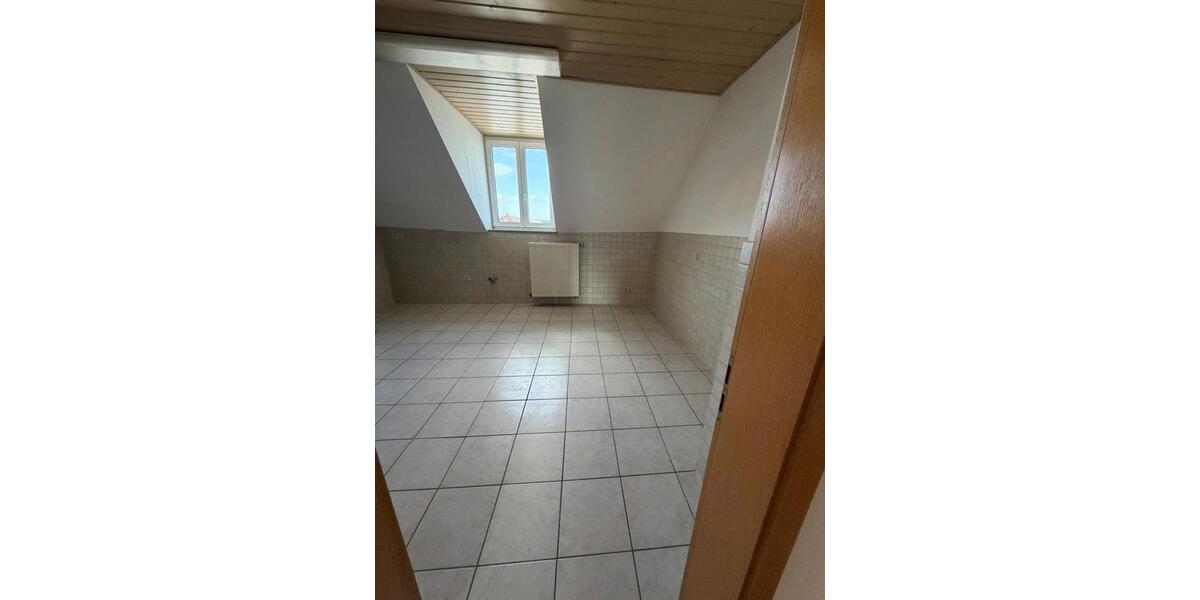 Etagenwohnung Aalen - 5 Zimmer, 120 m&sup2;, 1.500&euro; | Angebot:25920934