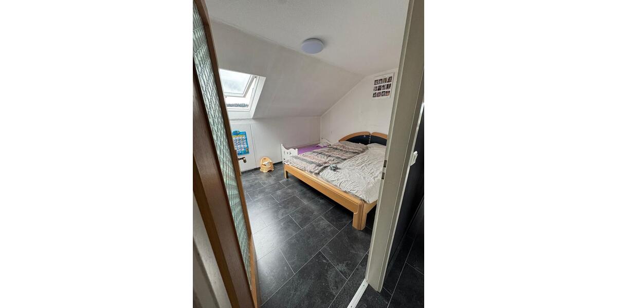 Dachgeschoßwohnung Gaildorf - 3 Zimmer, 66 m&sup2;, 650&euro; | Angebot:25973479