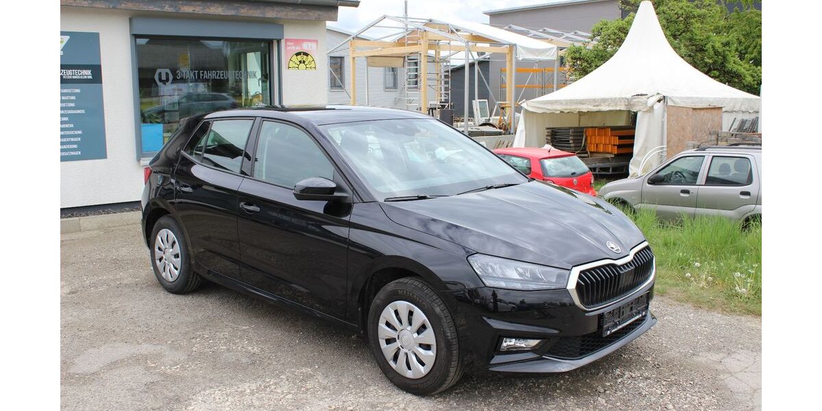 Skoda Fabia 14.500 km 18.190 &euro; Altheim (Alb) 89174