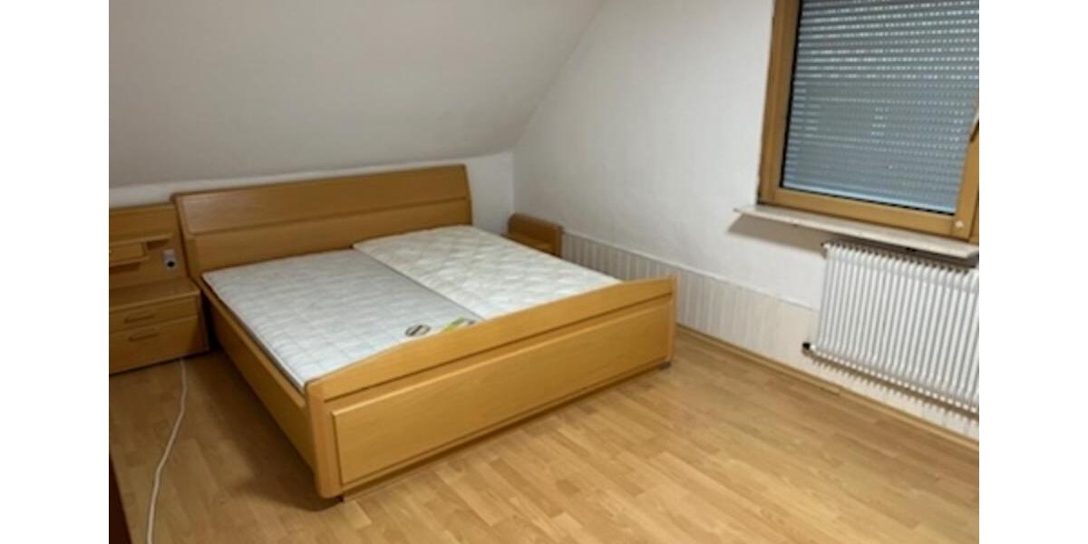 Dachgeschoßwohnung Schwäbisch Gmünd - 5 Zimmer, 150 m&sup2;, 1.000&euro; | Angebot:25053814