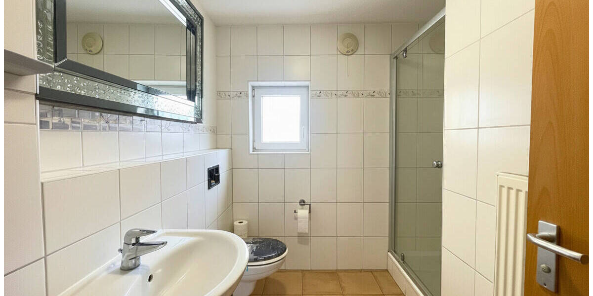 Doppelhaushälfte Nördlingen - 8 Zimmer, 161 m&sup2;, 1.670&euro; | Angebot:26568521