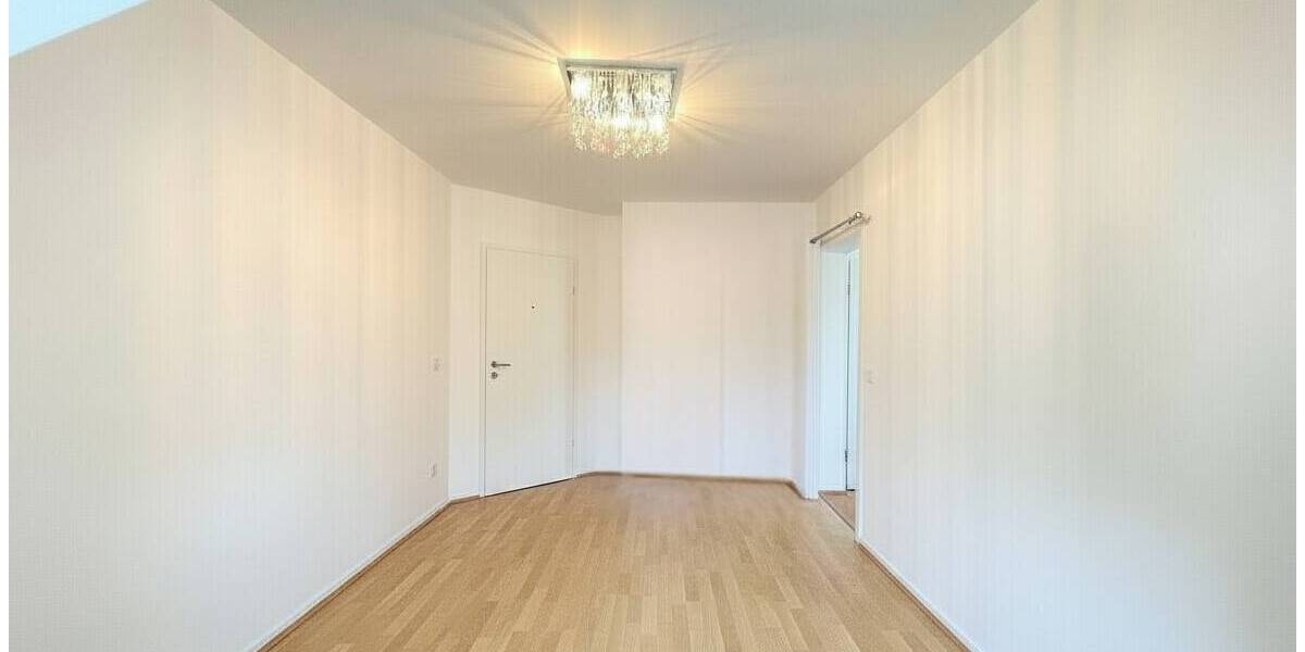 Doppelhaushälfte Nördlingen - 8 Zimmer, 161 m&sup2;, 1.670&euro; | Angebot:26568521