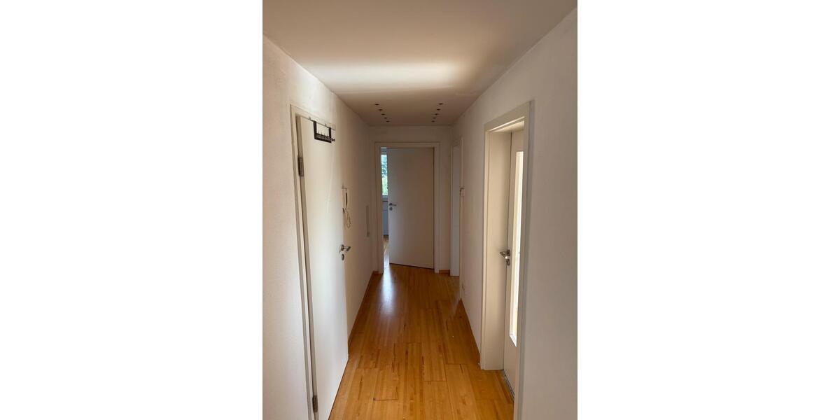 Dachgeschoßwohnung Aalen Unterkochen - 3.5 Zimmer, 70 m&sup2;, 900&euro; | Angebot:26004499