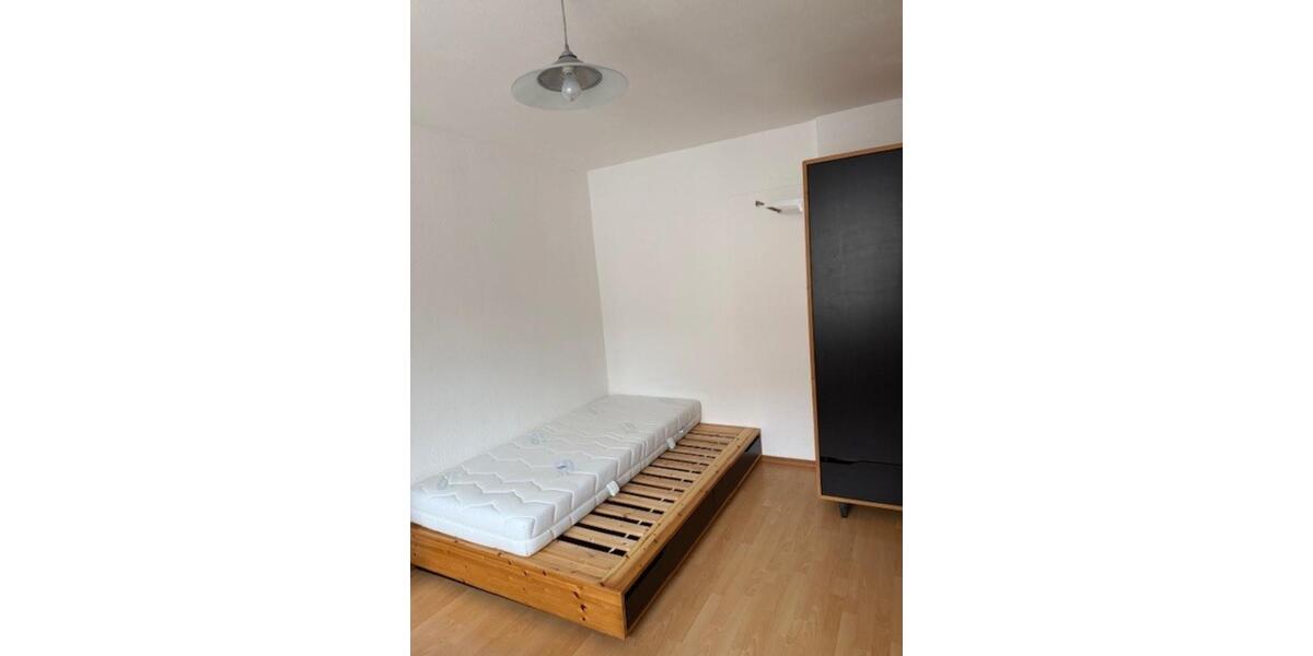 Etagenwohnung Aalen - 15 Zimmer, 110 m&sup2;, 300&euro; | Angebot:25178941