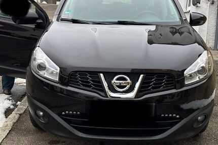 Nissan Qashqai 102.000 km 8.200 &euro; Wallerstein 86757
