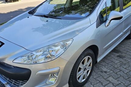 Peugeot 308 209.346 km 3.390 &euro; Herbrechtingen 89542