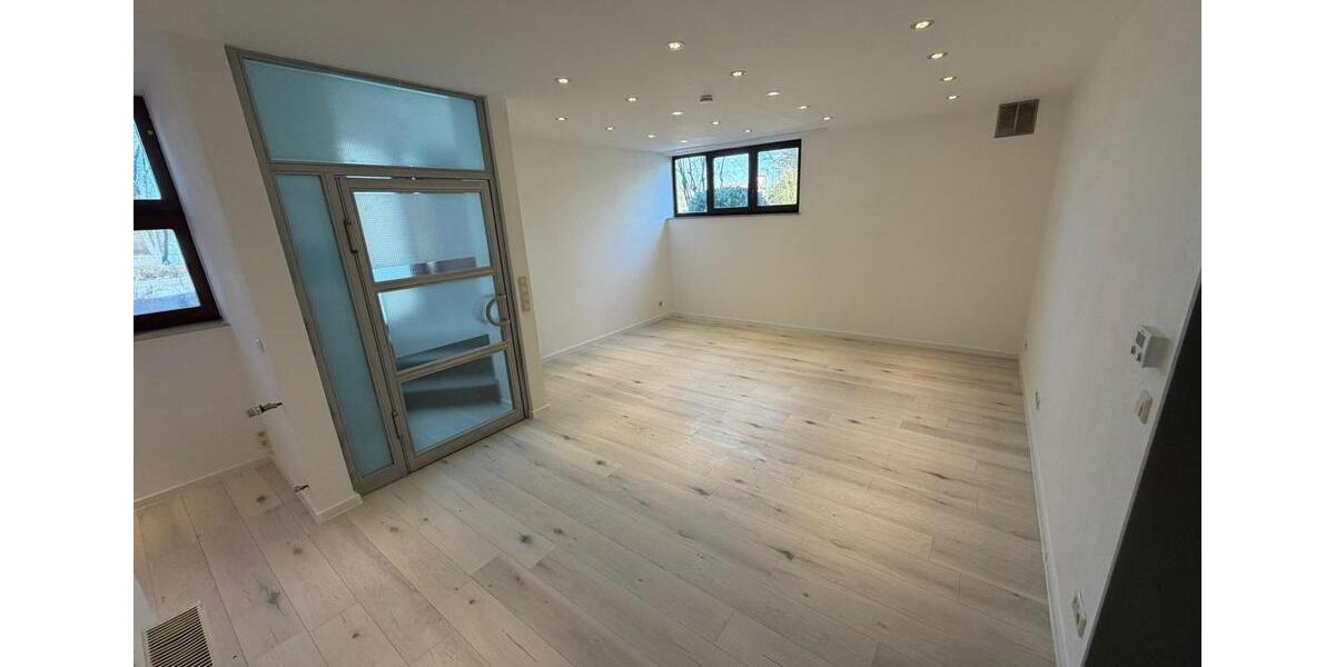 Etagenwohnung Aalen - 2 Zimmer, 65 m&sup2;, 790&euro; | Angebot:25647996