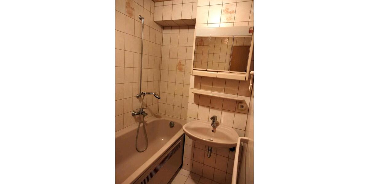 Etagenwohnung Oberkochen - 3 Zimmer, 77 m&sup2;, 1.100&euro; | Angebot:25883443