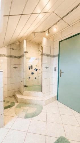 Dachgeschoßwohnung Aalen Dewangen - 3.5 Zimmer, 72 m&sup2;, 800&euro; | Angebot:27601312