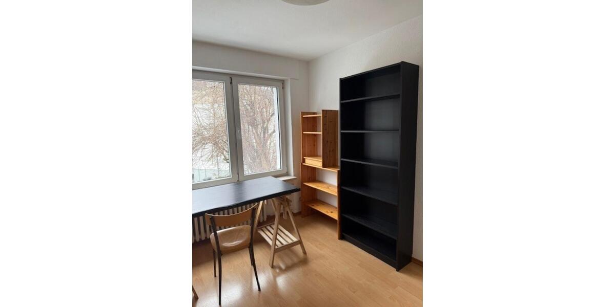Etagenwohnung Aalen - 15 Zimmer, 110 m&sup2;, 300&euro; | Angebot:25178941